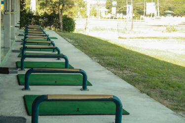 ゴルフ練習場の打ち放題について。「安さ」「広さ」「利用時間」別に解説