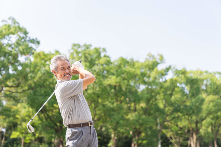 ゴルフの素振りは何回まで？