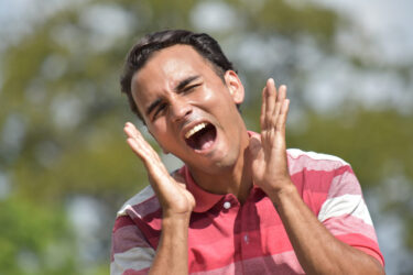 ゴルフの「ファー」とは？意味や使うタイミングを解説