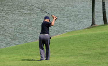 つま先下がりの打ち方。出やすいミスや練習方法について解説