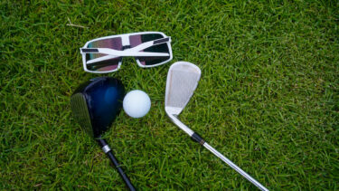 ドライバーとアイアンの打ち方の違い。同じスイングでもOK？