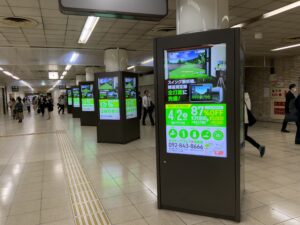 西新駅デジタルサイネージ広告③